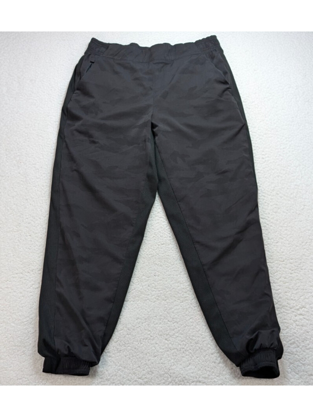 Athleta Camo Jogger Pants Women’s Size 10 Black Gray Stretch Activewear